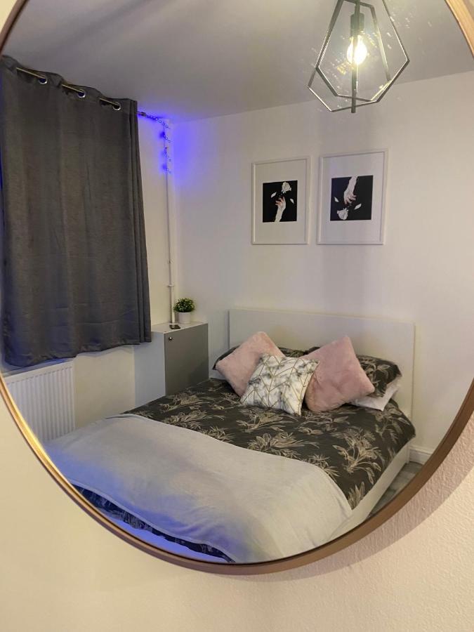 Cosy 1 Bedroom Apartment 伦敦 外观 照片